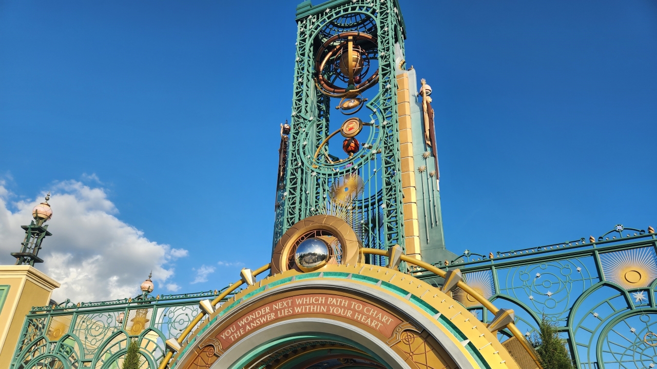 Epic Universe entrance portal
